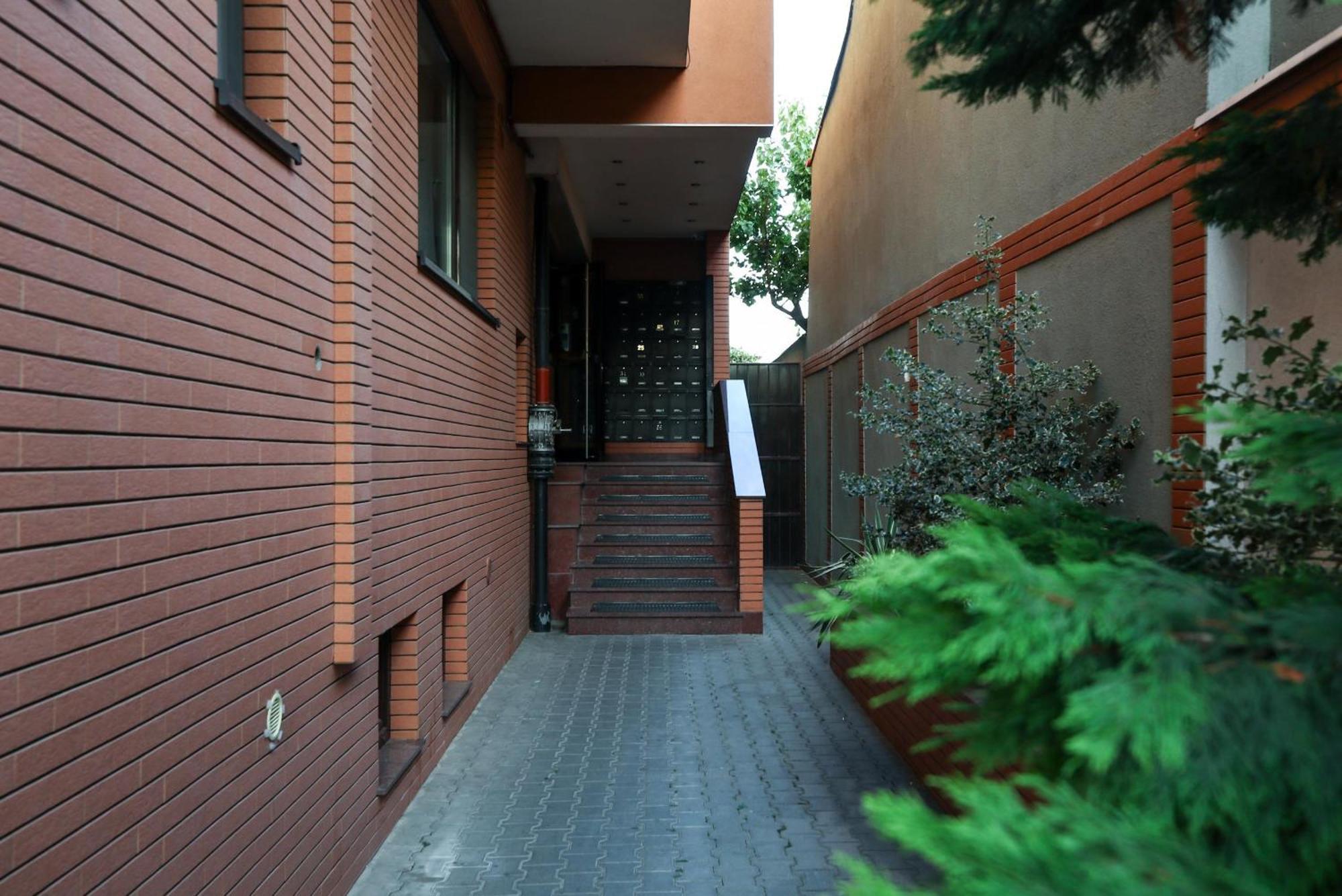 Apartment Long Heaven - Comfortable & Spacious In Baneasa Bucharest