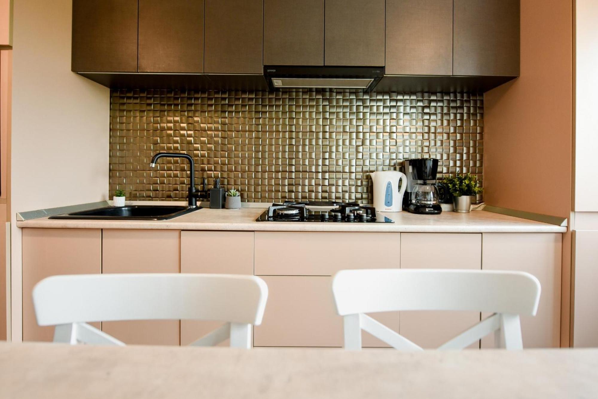 Long Heaven - Comfortable & Spacious In Baneasa Bucharest