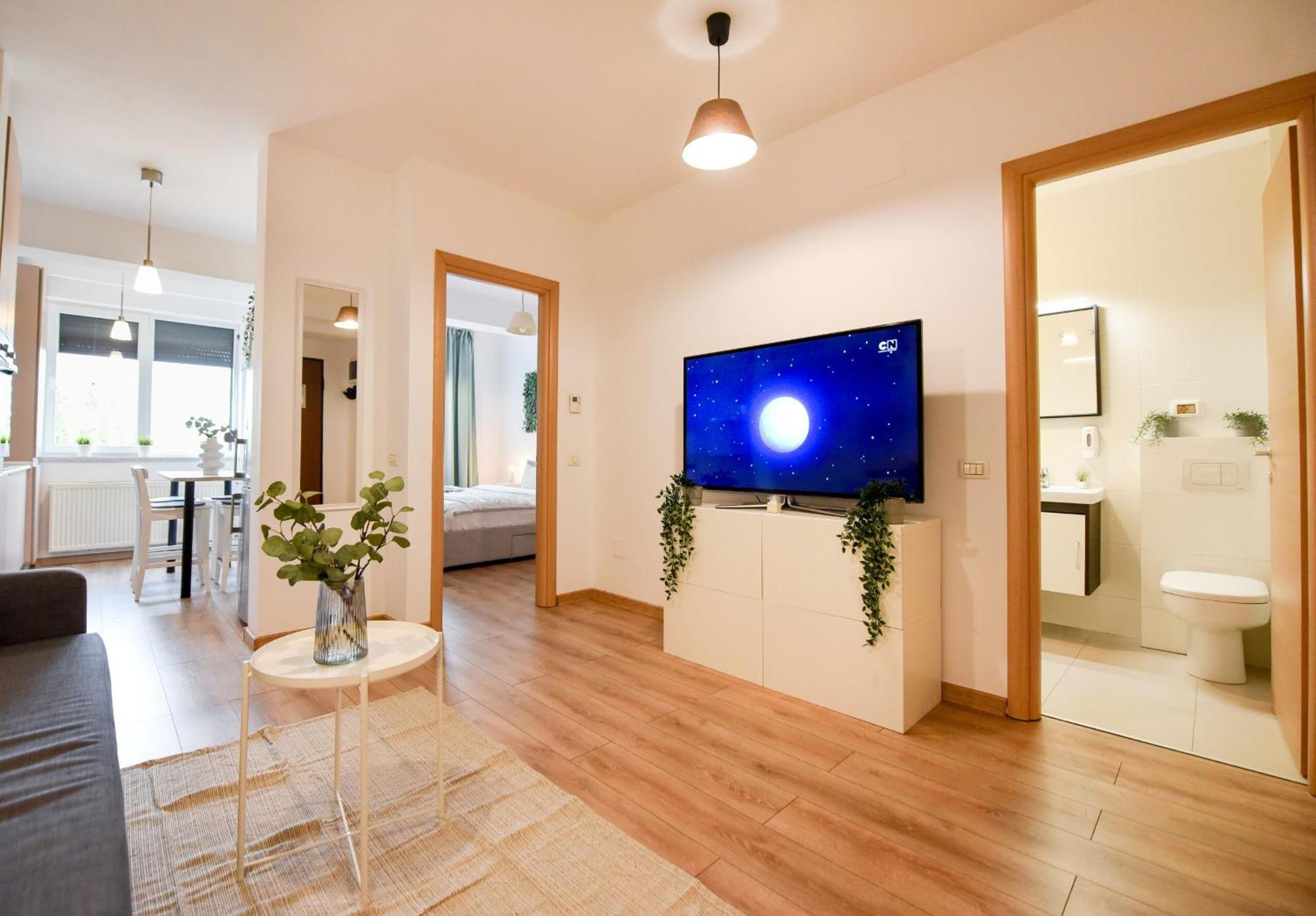 Long Heaven - Comfortable & Spacious In Baneasa * Bucharest